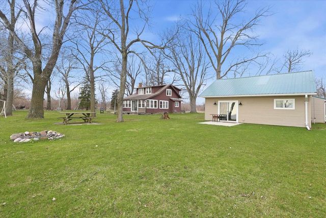 N2013 ELMWOOD, Chilton, WI 53014