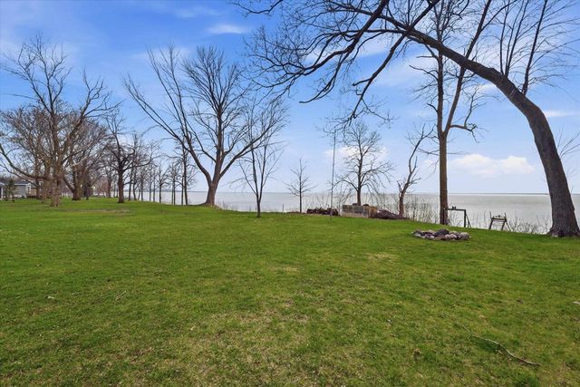 N2013 ELMWOOD, Chilton, WI 53014