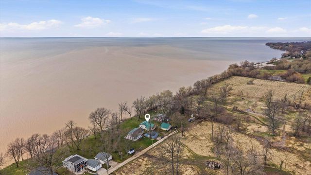 N2013 ELMWOOD, Chilton, WI 53014