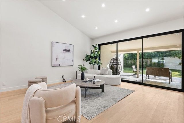 3678 Willowcrest, Studio City (los Angeles), CA 91604