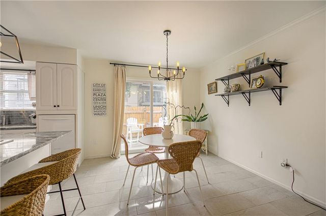 6739 W 108th Terrace, Overland Park, KS 66211