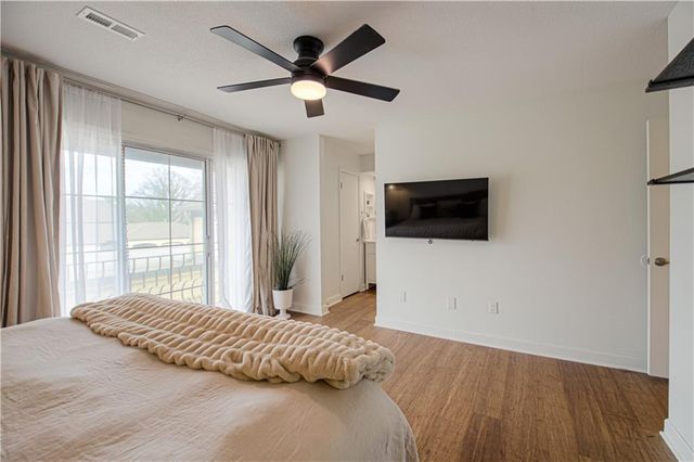 6739 W 108th Terrace, Overland Park, KS 66211