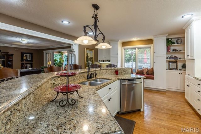 511 W Lindenwood Avenue, Sikeston, MO 63801