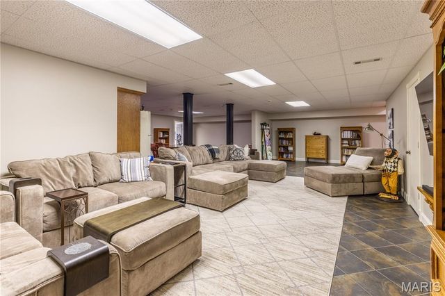 511 W Lindenwood Avenue, Sikeston, MO 63801