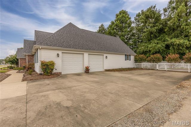 511 W Lindenwood Avenue, Sikeston, MO 63801