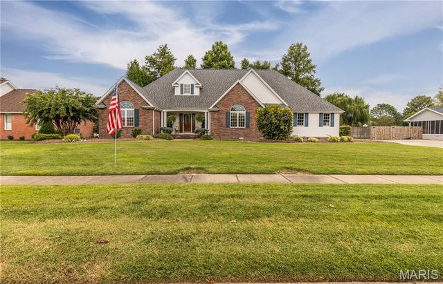 511 W Lindenwood Avenue, Sikeston, MO 63801