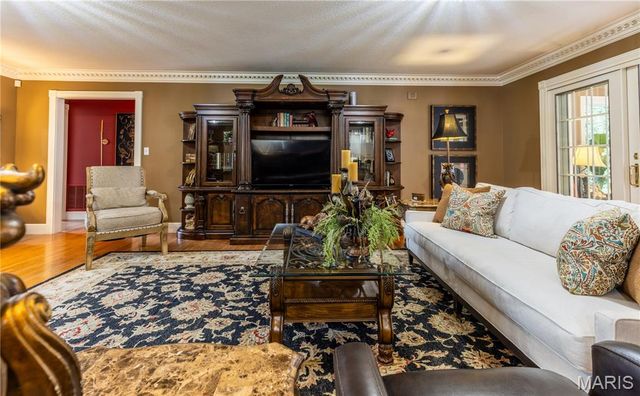 511 W Lindenwood Avenue, Sikeston, MO 63801