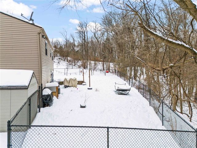 1649 Cordwell Dr., South Park, PA 15129