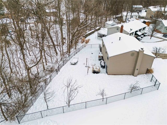 1649 Cordwell Dr., South Park, PA 15129