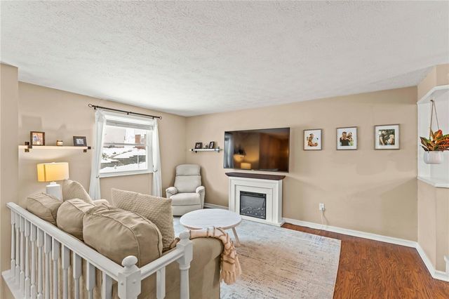 1649 Cordwell Dr., South Park, PA 15129