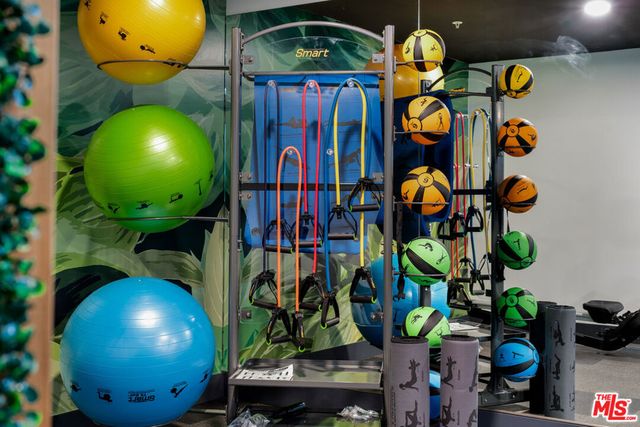 800 Western Avenue 510, Los Angeles, CA 90005