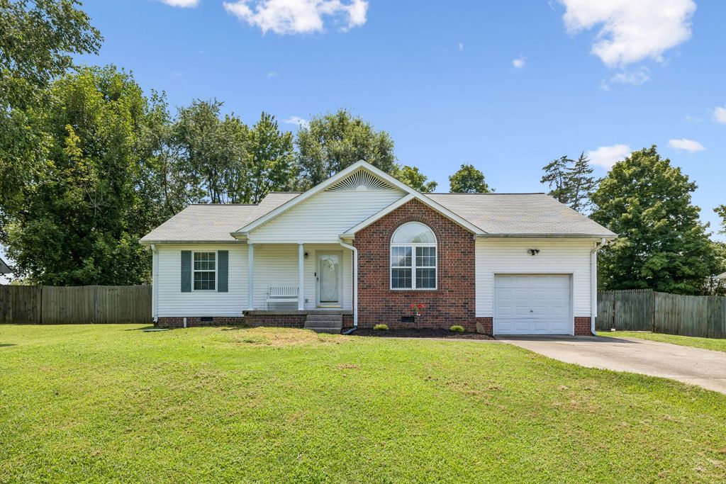 534 Sheath Cir, Lebanon, TN 37087
