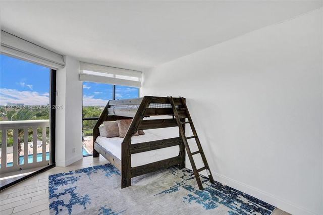 1000 E Island Blvd 503, Aventura, FL 33160