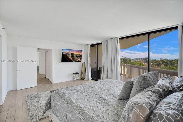 1000 E Island Blvd 503, Aventura, FL 33160