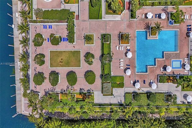 1000 E Island Blvd 503, Aventura, FL 33160