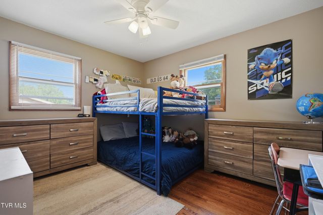 2911 Russum Avenue, Johnson City, TN 37604