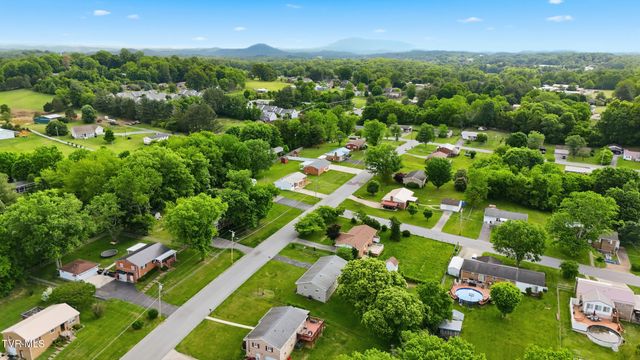 2911 Russum Avenue, Johnson City, TN 37604