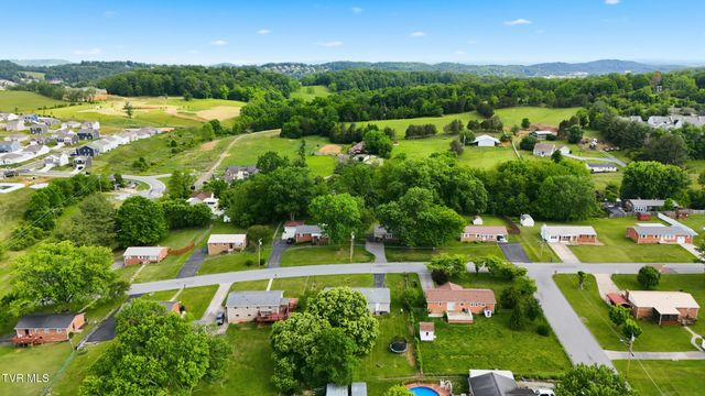 2911 Russum Avenue, Johnson City, TN 37604