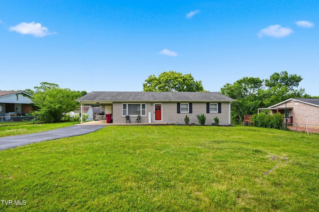 2911 Russum Avenue, Johnson City, TN 37604