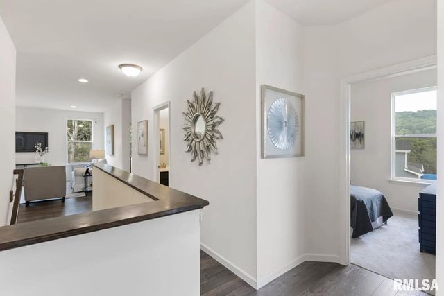 809 WILLIAMS Way, Carbon Cliff, IL 61239