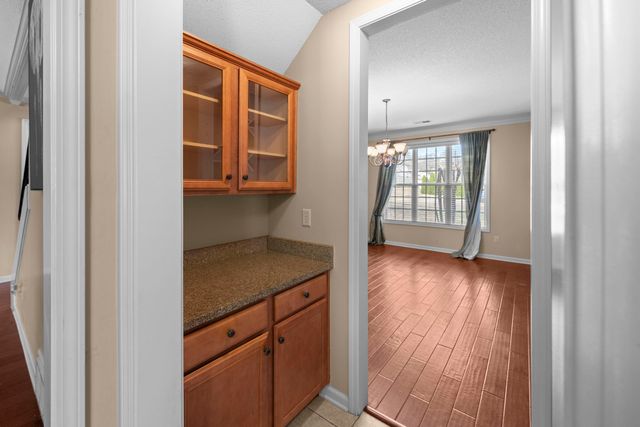 8717 BRUNSWICK FARMS DR, Bartlett, TN 38002