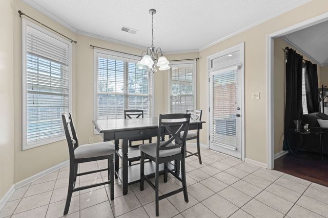 8717 BRUNSWICK FARMS DR, Bartlett, TN 38002