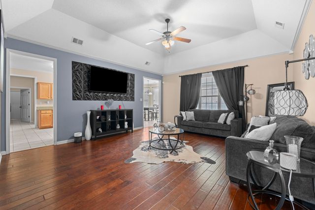 8717 BRUNSWICK FARMS DR, Bartlett, TN 38002