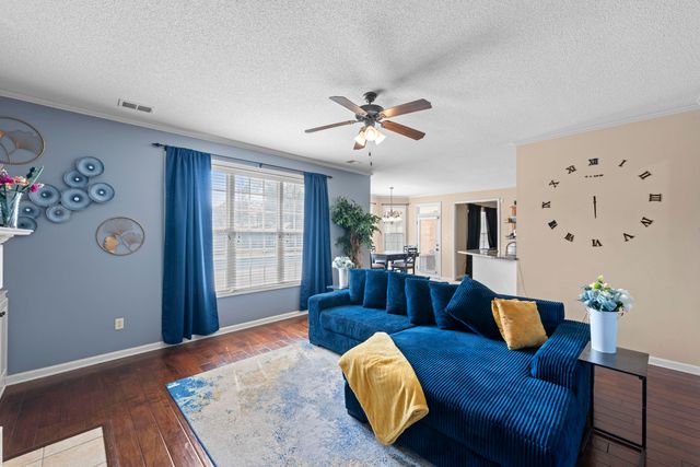 8717 BRUNSWICK FARMS DR, Bartlett, TN 38002