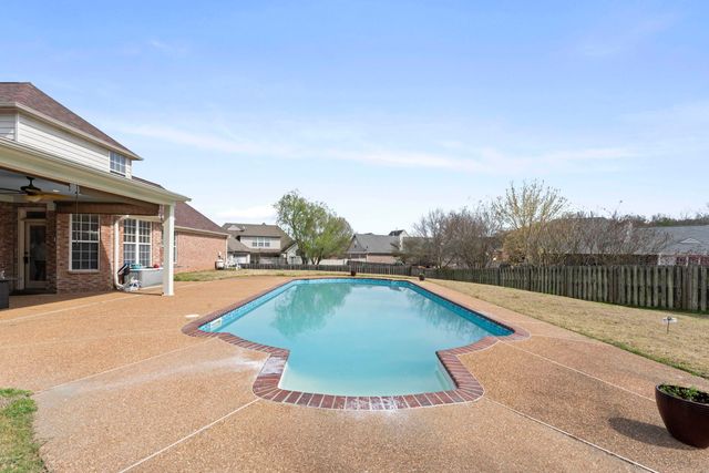 8717 BRUNSWICK FARMS DR, Bartlett, TN 38002