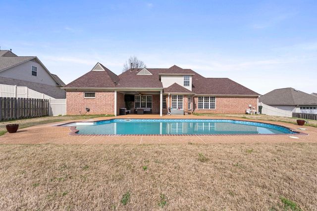 8717 BRUNSWICK FARMS DR, Bartlett, TN 38002