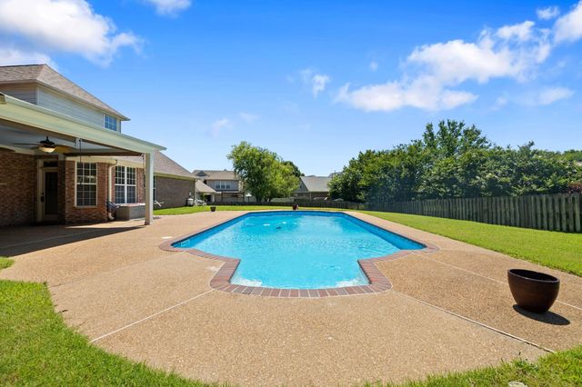 8717 BRUNSWICK FARMS DR, Bartlett, TN 38002