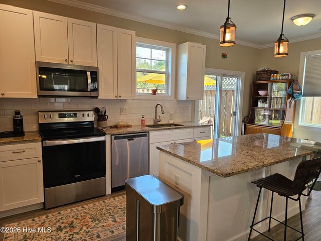 827 Fanning Street, Wilmington, NC 28401