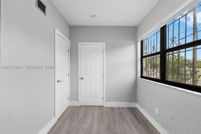 1227 NW 27th St 1227, Miami, FL 33142