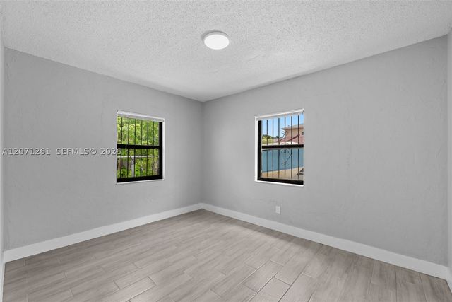 1227 NW 27th St 1227, Miami, FL 33142