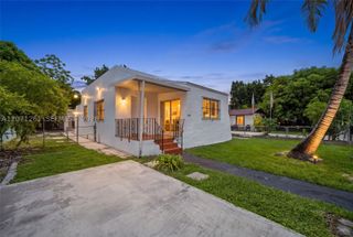 1227 NW 27th St 1227, Miami, FL 33142