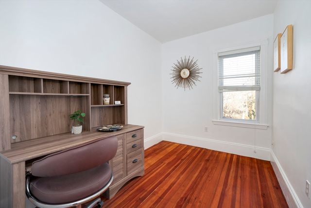 122 Brook Rd 2, Quincy, MA 02169