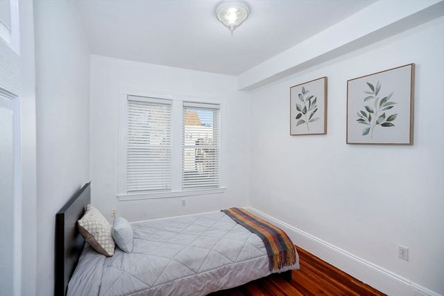 122 Brook Rd 2, Quincy, MA 02169