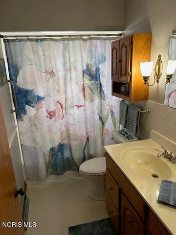 148 E Lynn Street, Edgerton, OH 43517