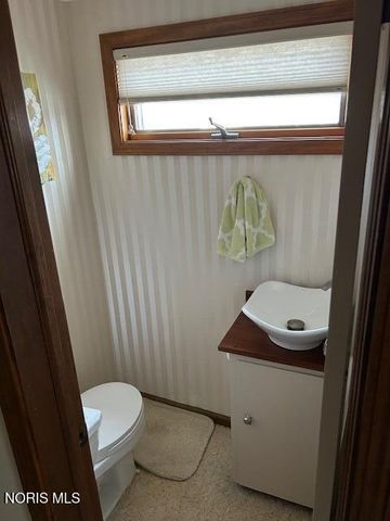 148 E Lynn Street, Edgerton, OH 43517