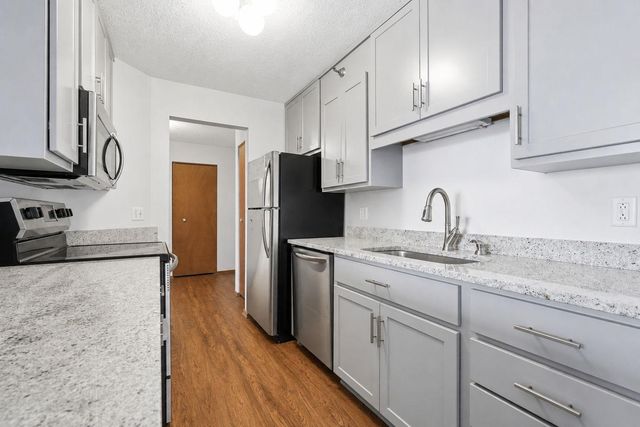 433 S 7th Street 2113, Minneapolis, MN 55415