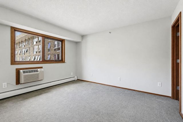433 S 7th Street 2113, Minneapolis, MN 55415