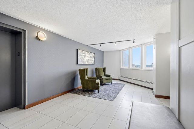 433 S 7th Street 2113, Minneapolis, MN 55415