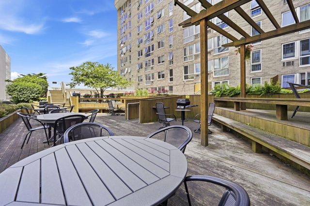 433 S 7th Street 2113, Minneapolis, MN 55415