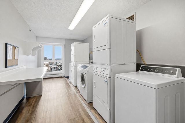 433 S 7th Street 2113, Minneapolis, MN 55415