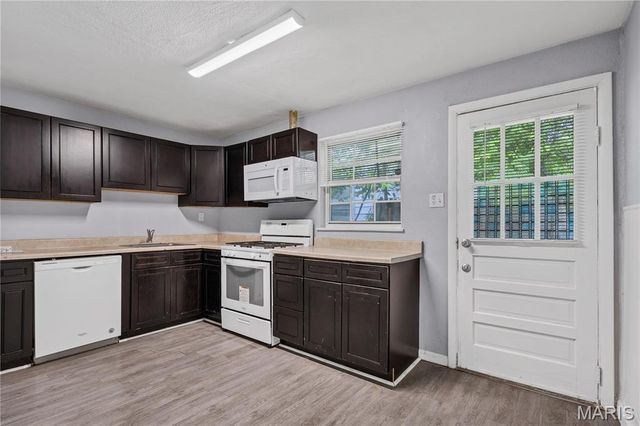 9507 Marlowe Avenue, St Louis, MO 63114