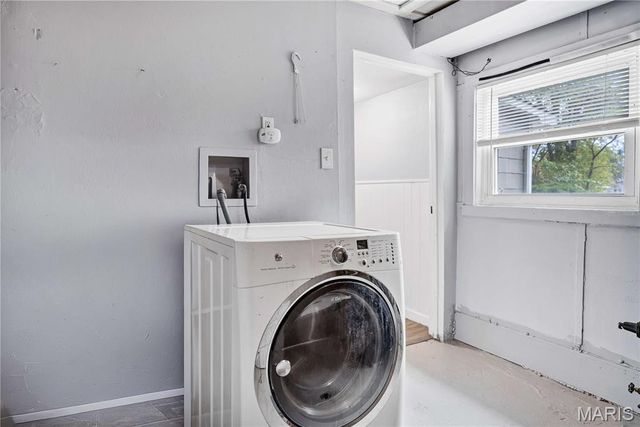 9507 Marlowe Avenue, St Louis, MO 63114