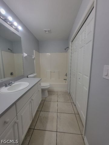 4542 21st ST SW, Lehigh Acres, FL 33973