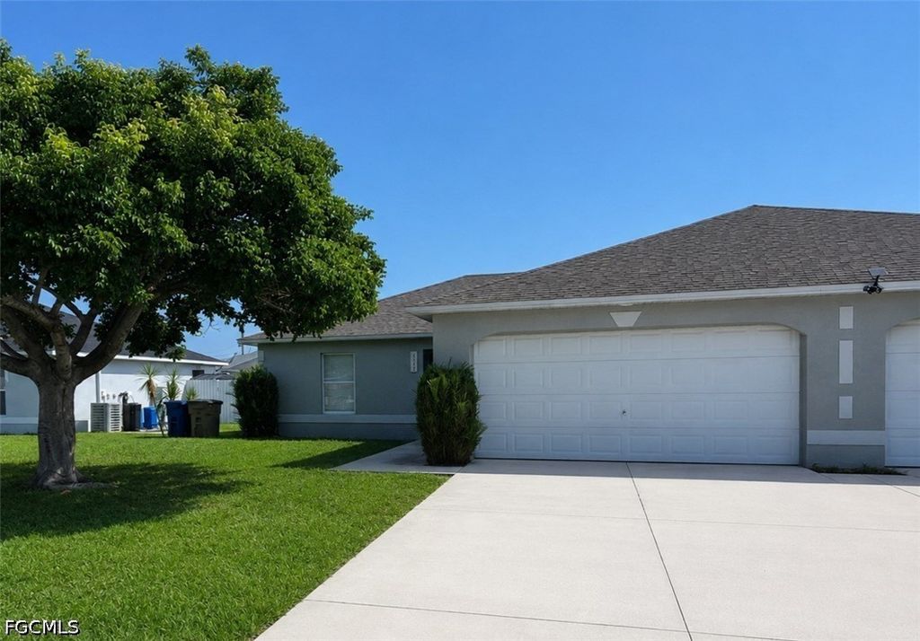 4542 21st ST SW, Lehigh Acres, FL 33973