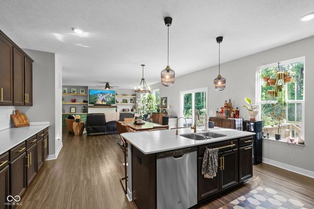 4656 Kintz Drive, Indianapolis, IN 46239