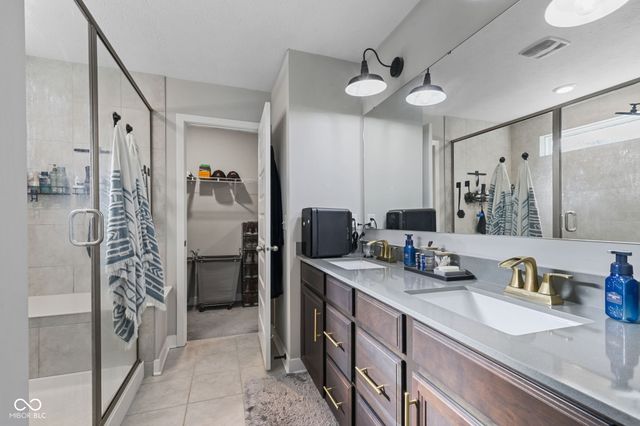 4656 Kintz Drive, Indianapolis, IN 46239